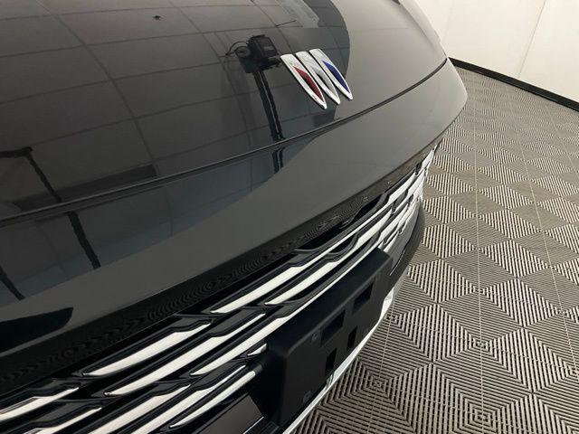 used 2025 Buick Envision car, priced at $28,618