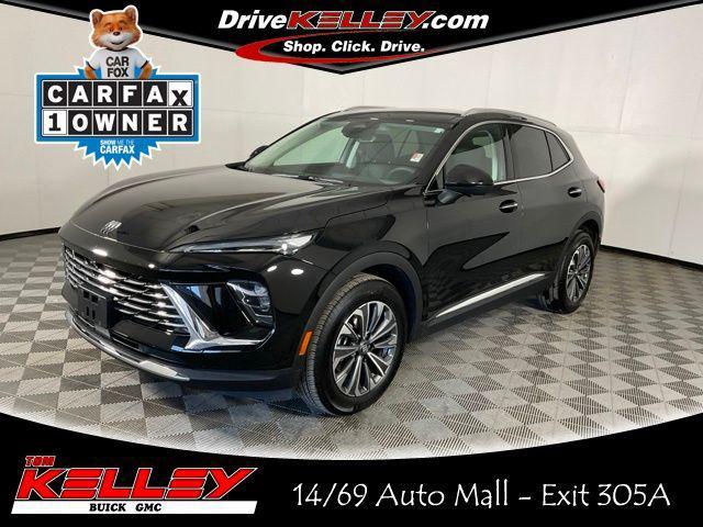 used 2025 Buick Envision car, priced at $28,618