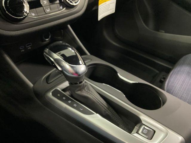 new 2025 Buick Envista car, priced at $25,954