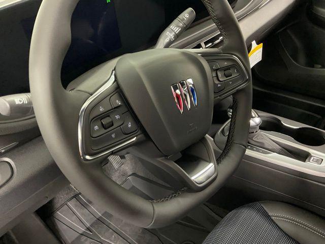 new 2025 Buick Envista car, priced at $25,954