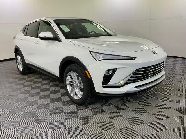 new 2025 Buick Envista car, priced at $25,954