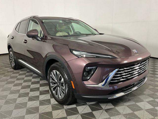 used 2024 Buick Envision car, priced at $28,981