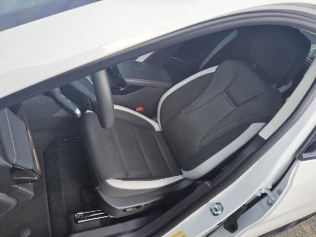 used 2025 Buick Envision car, priced at $31,186