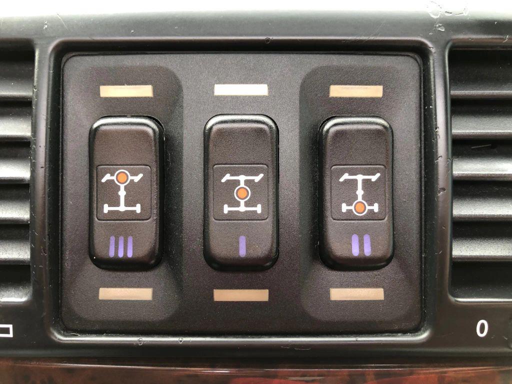 used 2009 Mercedes-Benz G-Class car, priced at $39,999