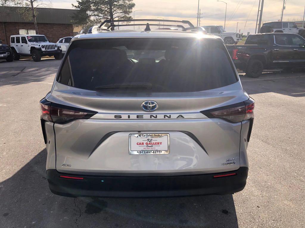 used 2024 Toyota Sienna car, priced at $47,999