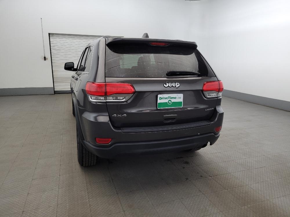 used 2016 Jeep Grand Cherokee car, priced at $16,495