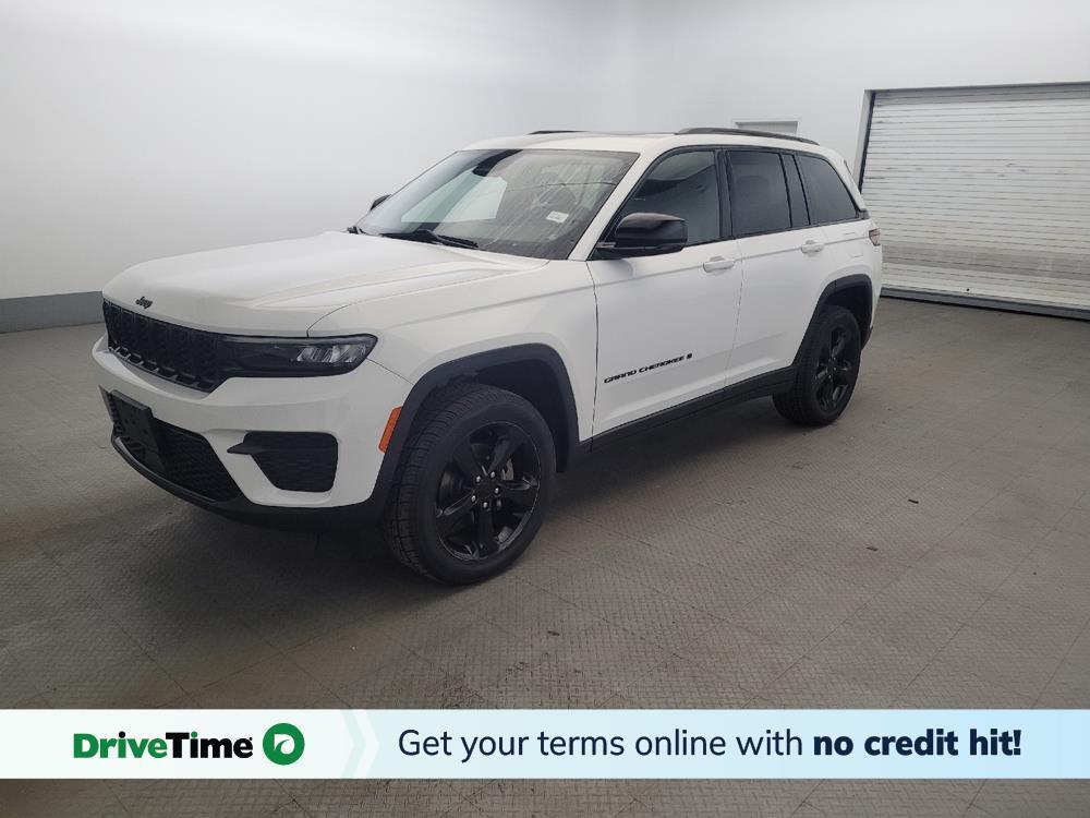used 2023 Jeep Grand Cherokee car, priced at $28,395