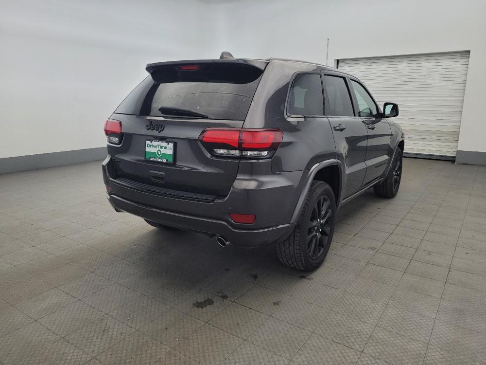 used 2018 Jeep Grand Cherokee car, priced at $18,395