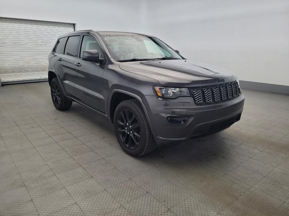 used 2018 Jeep Grand Cherokee car, priced at $18,395