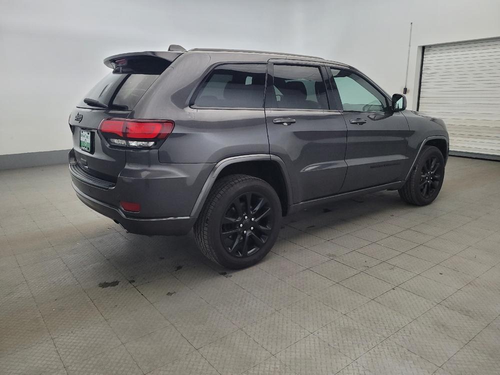 used 2018 Jeep Grand Cherokee car, priced at $18,395