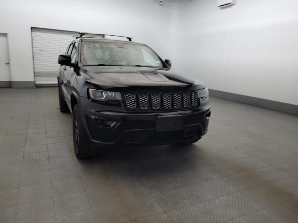 used 2017 Jeep Grand Cherokee car, priced at $19,295