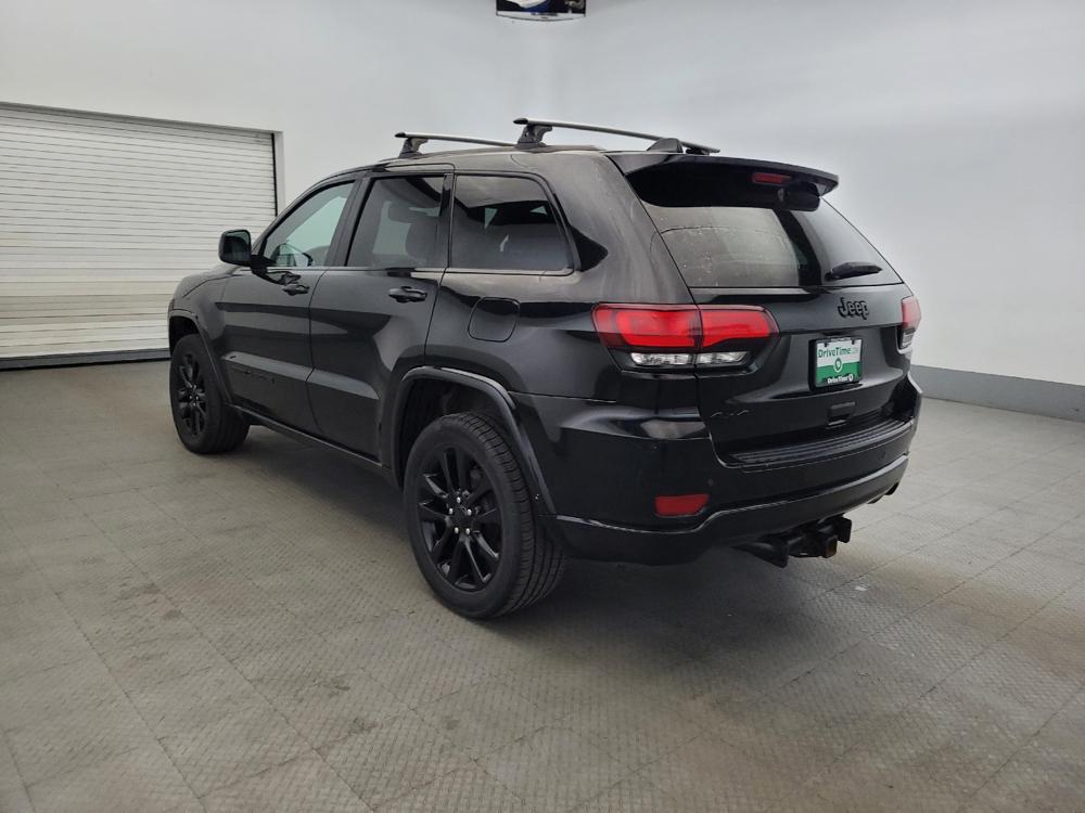 used 2017 Jeep Grand Cherokee car, priced at $19,295