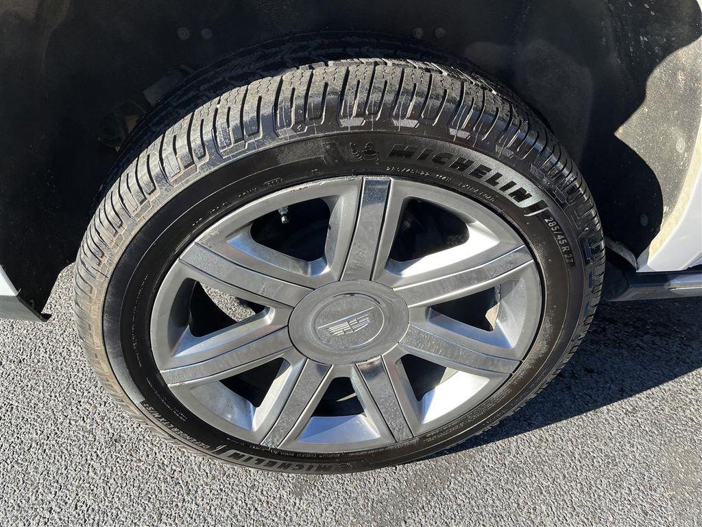 used 2018 Cadillac Escalade ESV car, priced at $22,980