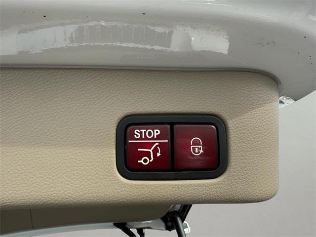 used 2014 Mercedes-Benz M-Class car, priced at $11,956