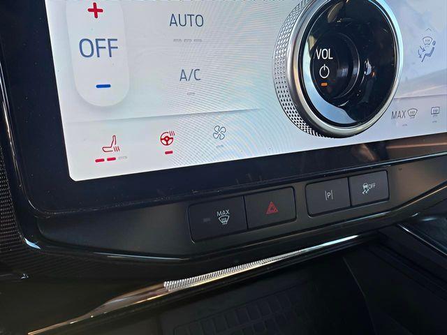 used 2022 Ford F-150 Lightning car, priced at $39,792