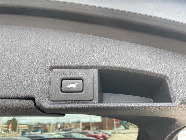 used 2024 Acura RDX car, priced at $42,490