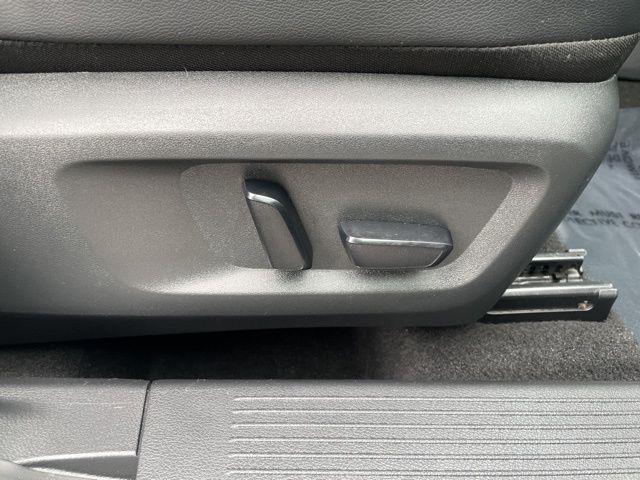 used 2021 Nissan Rogue car, priced at $18,220