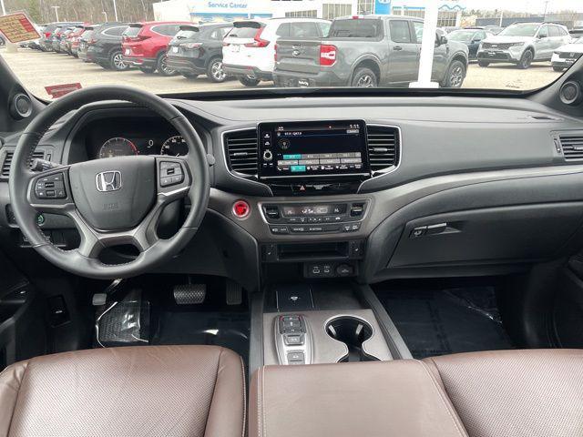 used 2025 Honda Ridgeline car, priced at $37,797