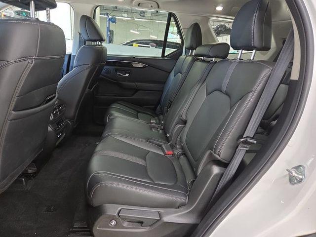 used 2023 Honda Pilot car, priced at $43,049
