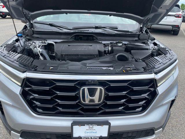 used 2023 Honda Pilot car, priced at $45,541