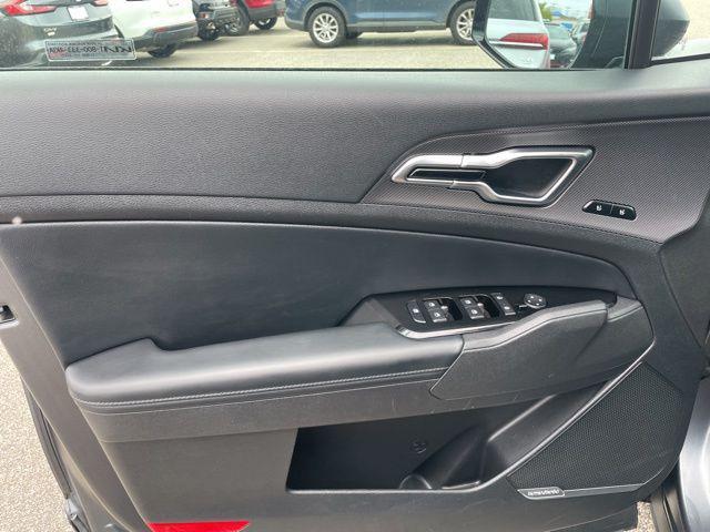 used 2023 Kia Sportage Hybrid car, priced at $29,259