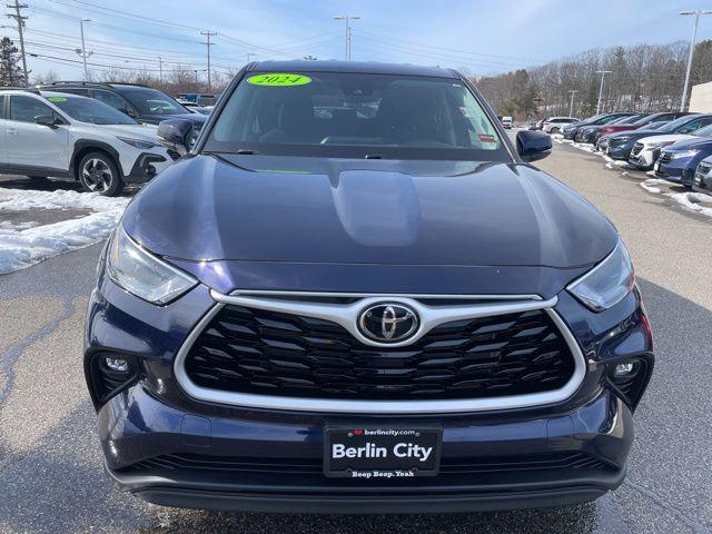 used 2024 Toyota Highlander car, priced at $41,698
