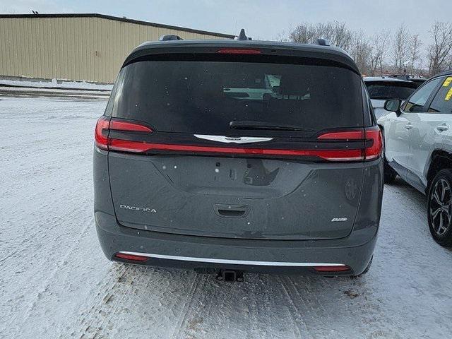 used 2022 Chrysler Pacifica car