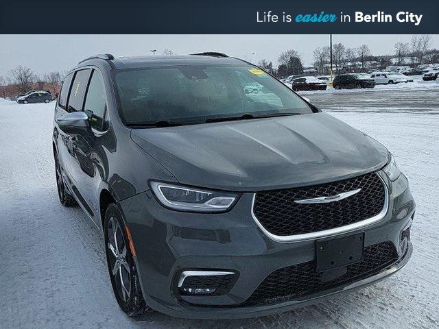 used 2022 Chrysler Pacifica car