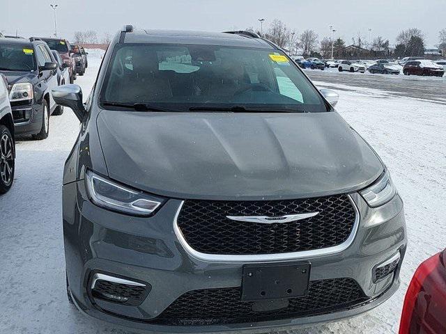 used 2022 Chrysler Pacifica car