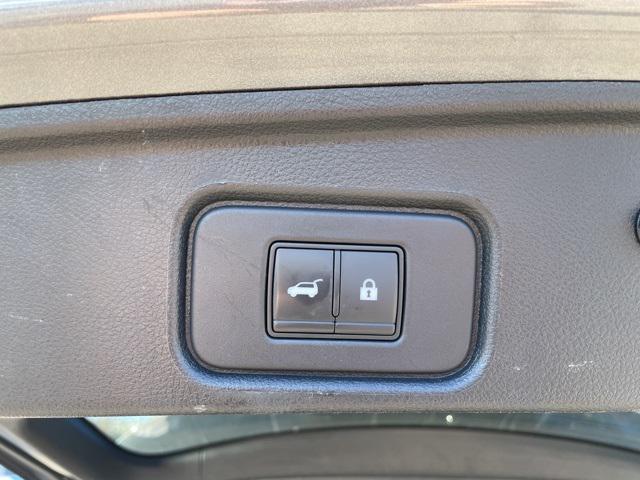 used 2022 Nissan Pathfinder car, priced at $28,998