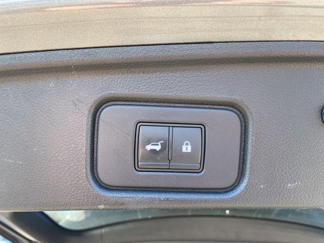 used 2022 Nissan Pathfinder car, priced at $28,798