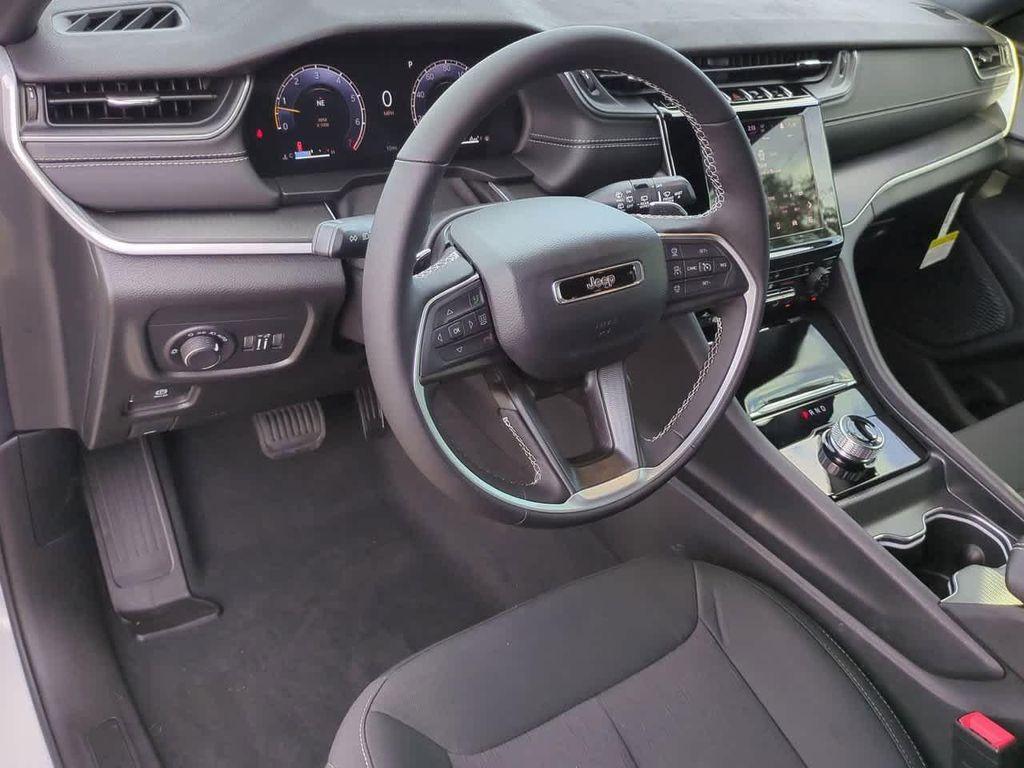 new 2025 Jeep Grand Cherokee L car, priced at $38,621