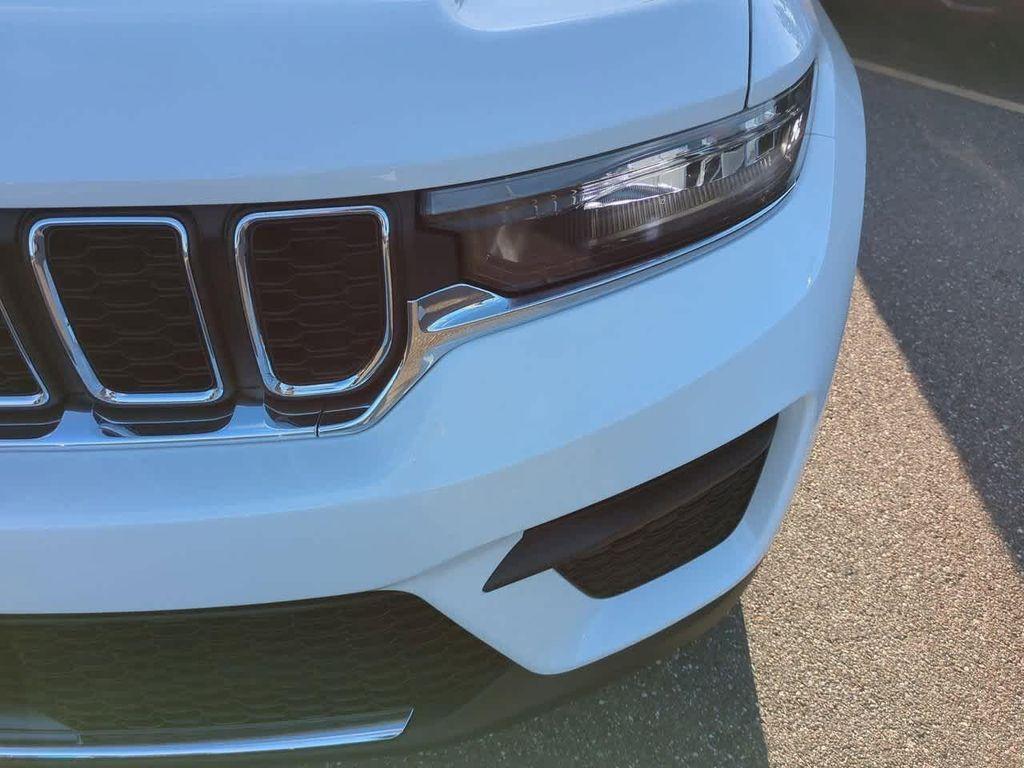 new 2025 Jeep Grand Cherokee car, priced at $32,289