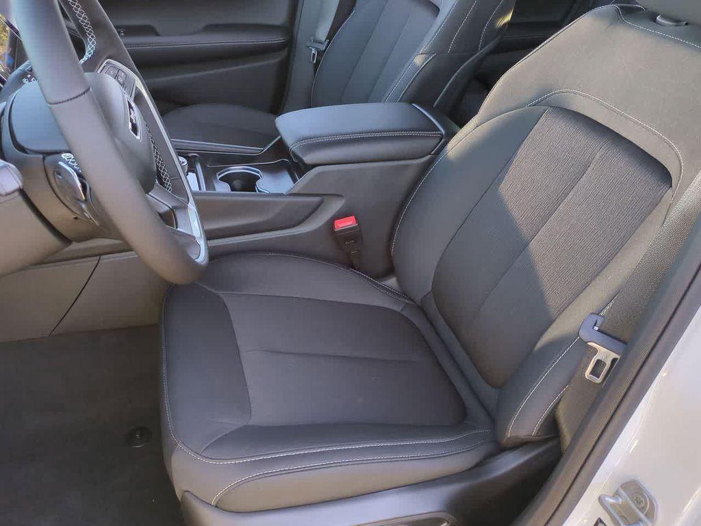 new 2025 Jeep Grand Cherokee car, priced at $31,788