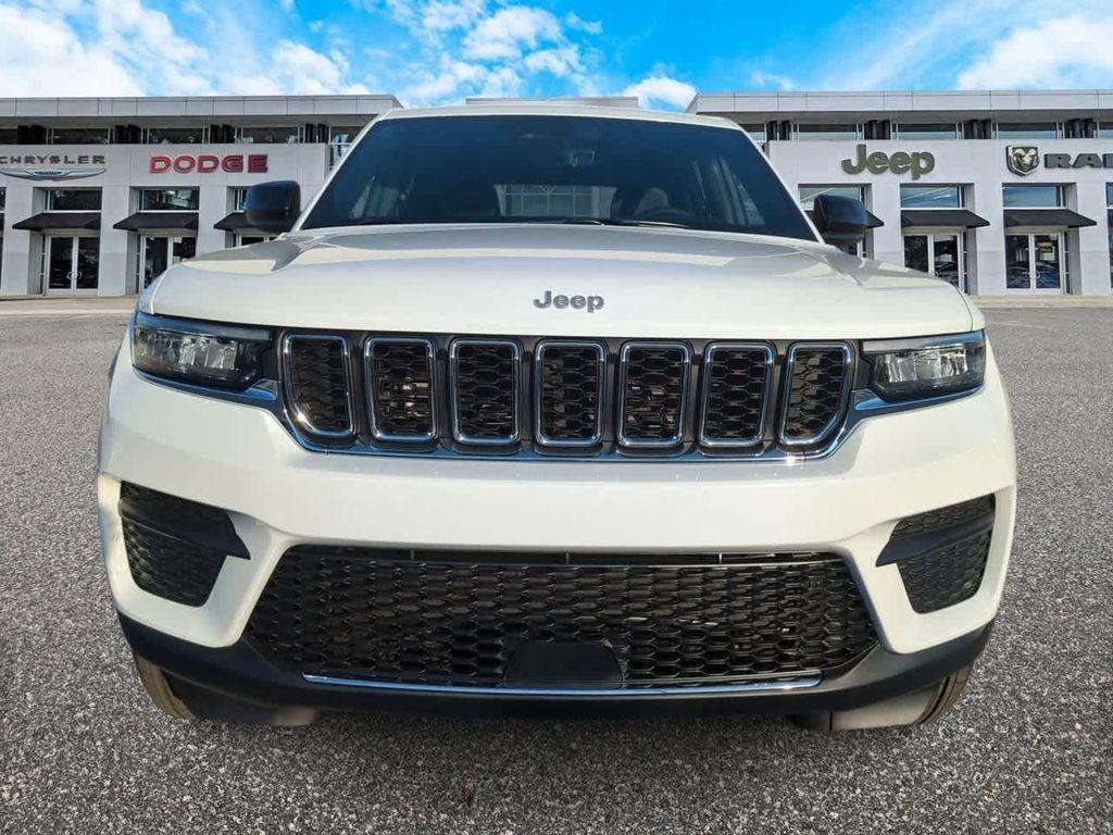 new 2025 Jeep Grand Cherokee car, priced at $32,289