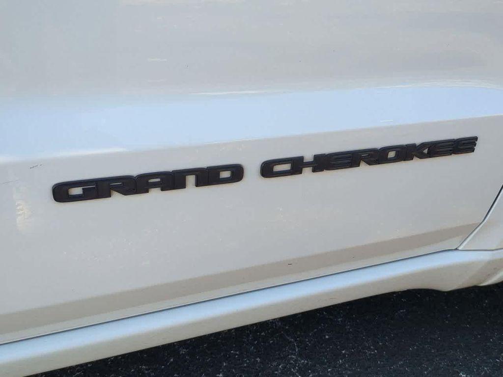 used 2020 Jeep Grand Cherokee car, priced at $16,618