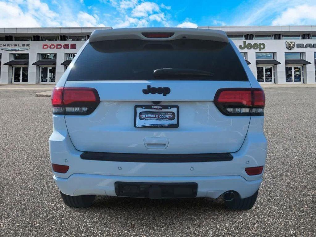 used 2020 Jeep Grand Cherokee car, priced at $16,618