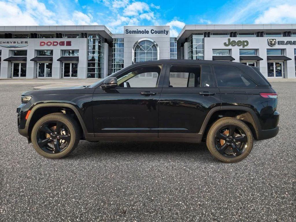 new 2025 Jeep Grand Cherokee car, priced at $40,364