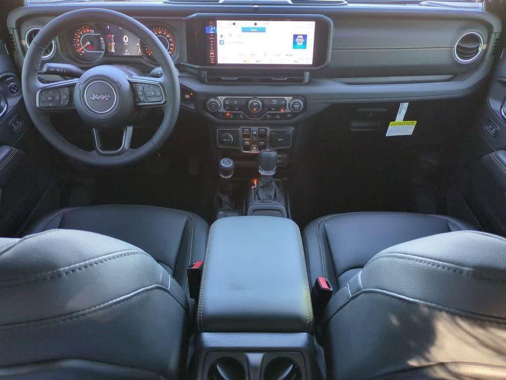 new 2025 Jeep Gladiator car, priced at $45,211