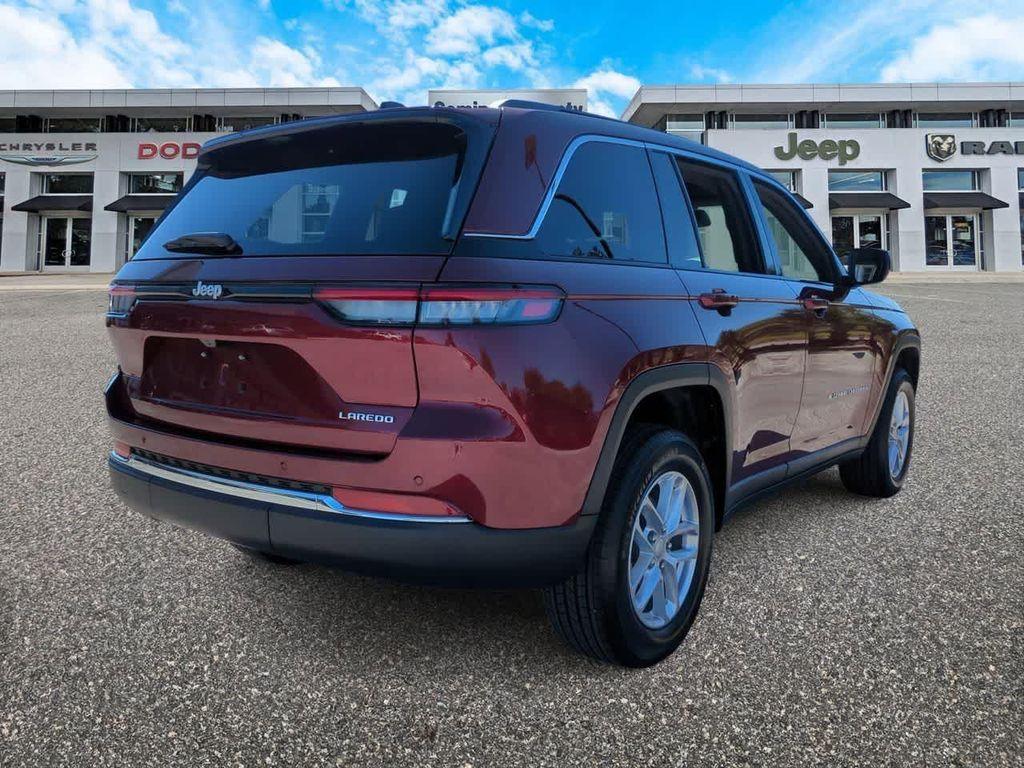 new 2025 Jeep Grand Cherokee car, priced at $32,306