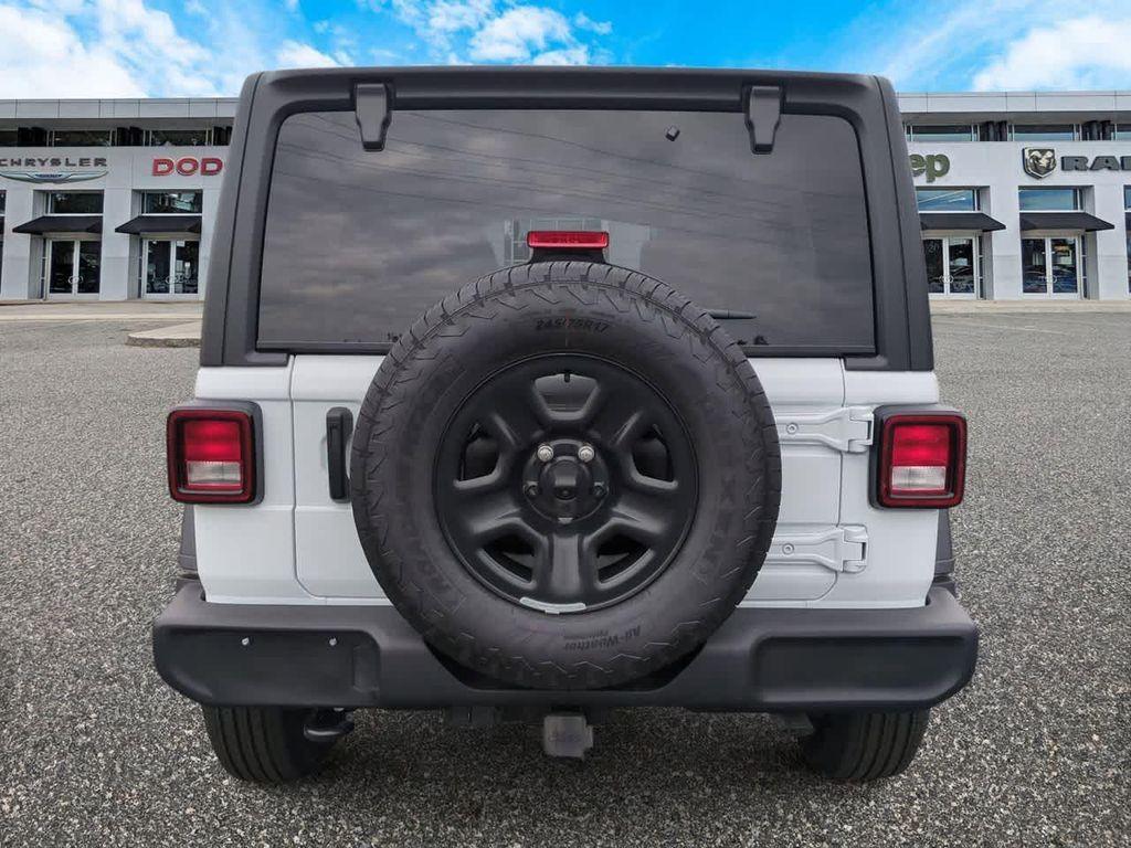 new 2026 Jeep Wrangler car, priced at $41,526