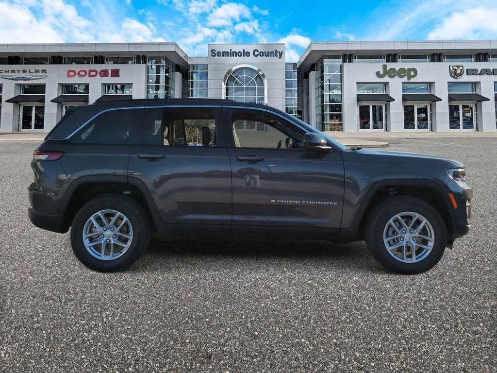 new 2025 Jeep Grand Cherokee car, priced at $42,415