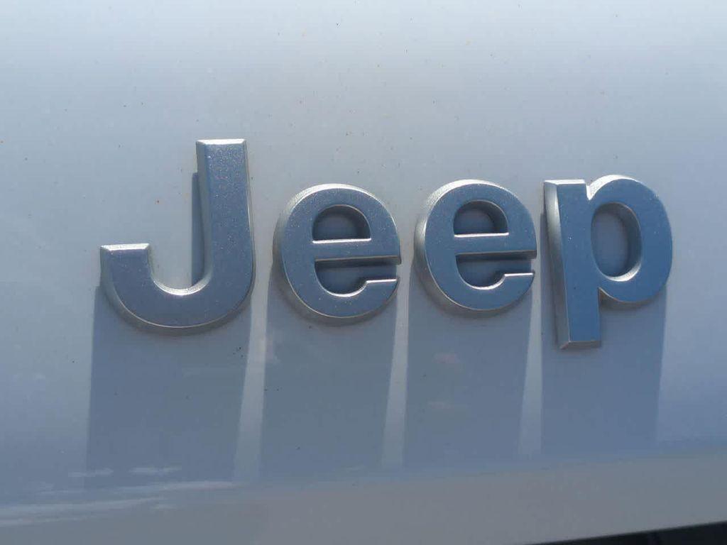 new 2026 Jeep Grand Cherokee car, priced at $39,038