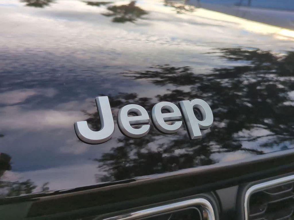 new 2025 Jeep Grand Cherokee L car, priced at $39,139