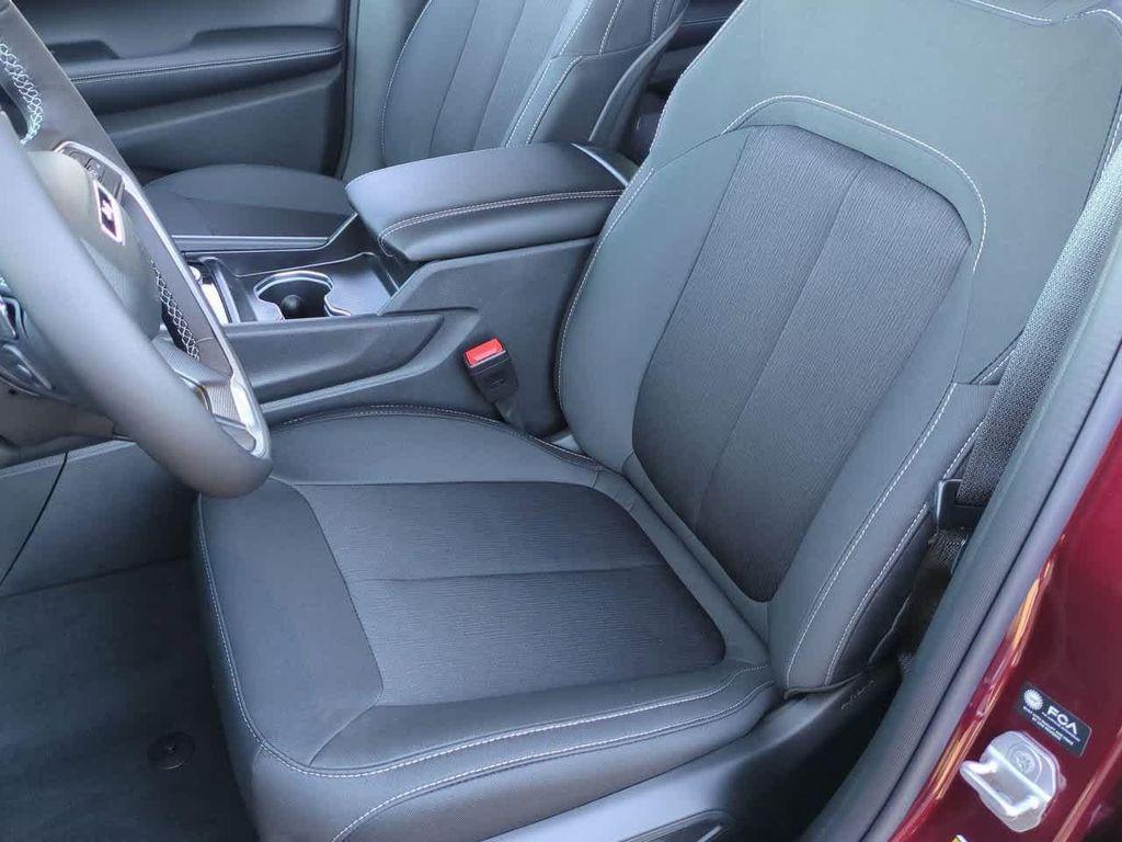 new 2025 Jeep Grand Cherokee car, priced at $35,154