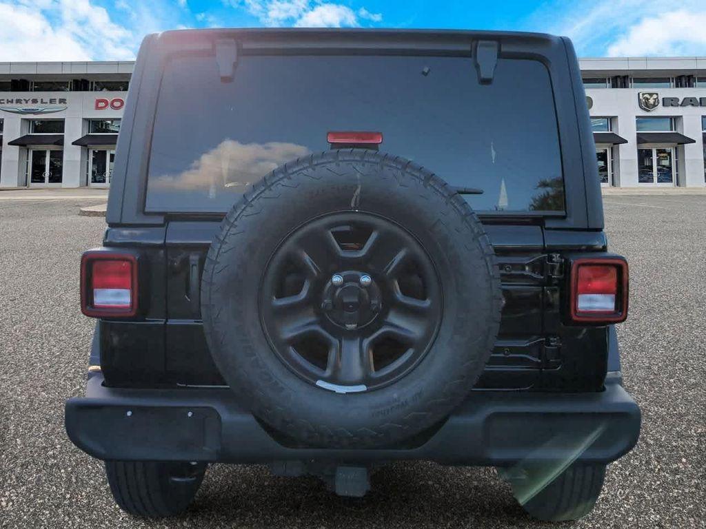 new 2026 Jeep Wrangler car, priced at $41,187