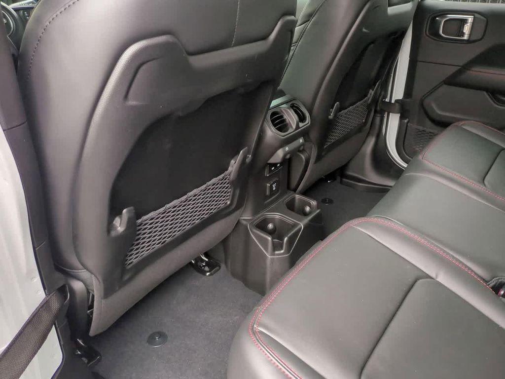 new 2026 Jeep Gladiator car, priced at $57,636