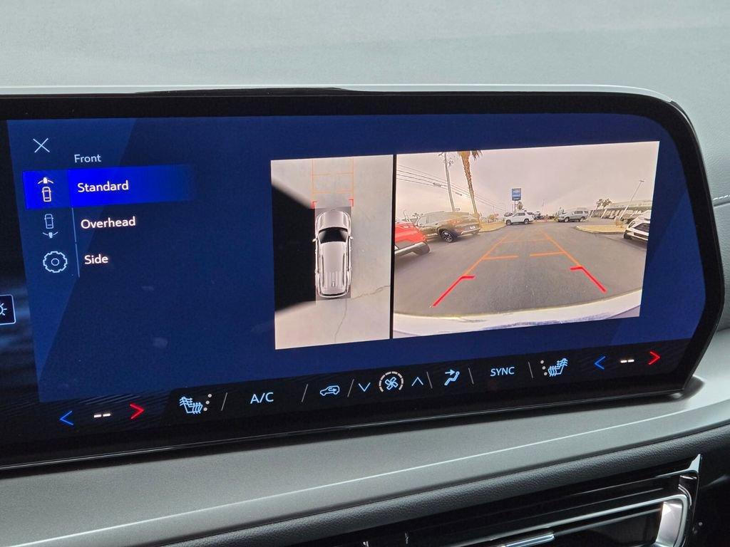 new 2026 Chevrolet Traverse car, priced at $43,025