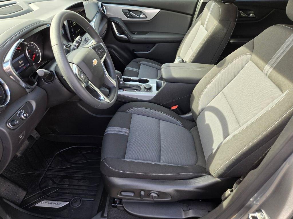 new 2025 Chevrolet Blazer car, priced at $34,802