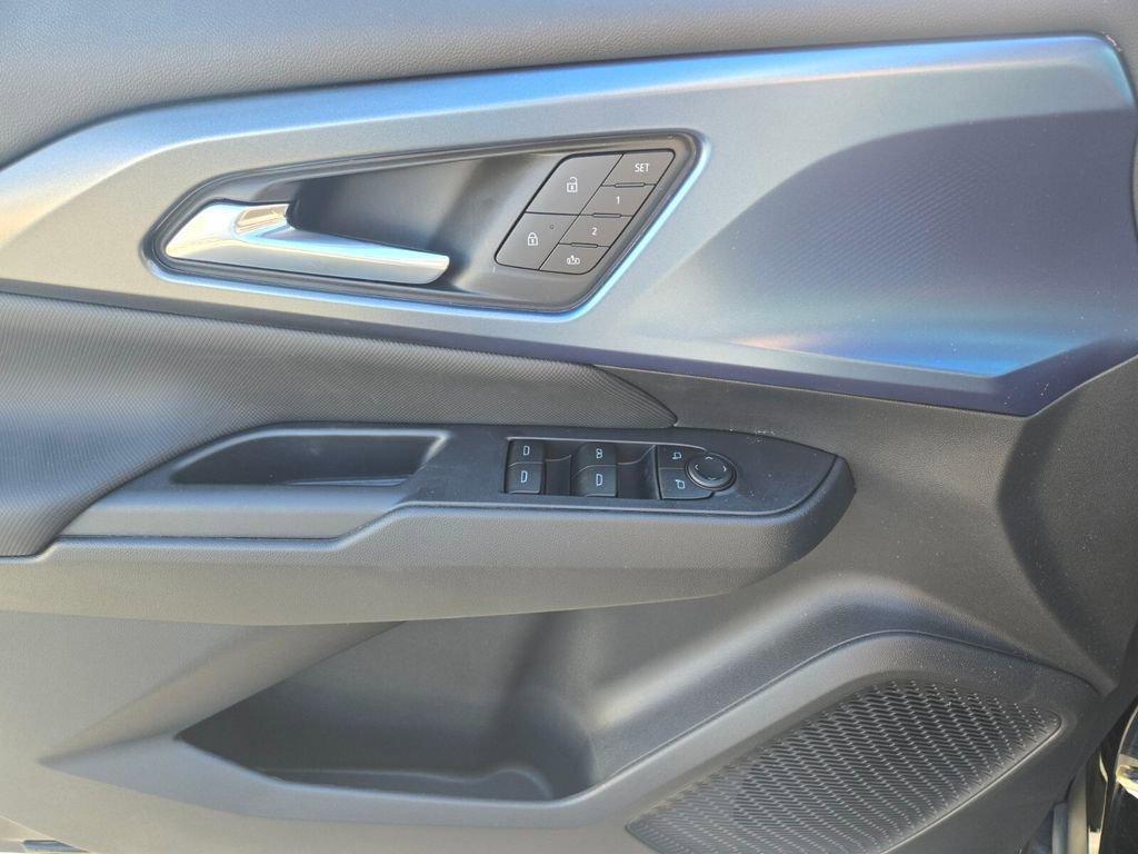 new 2026 Chevrolet Equinox EV car